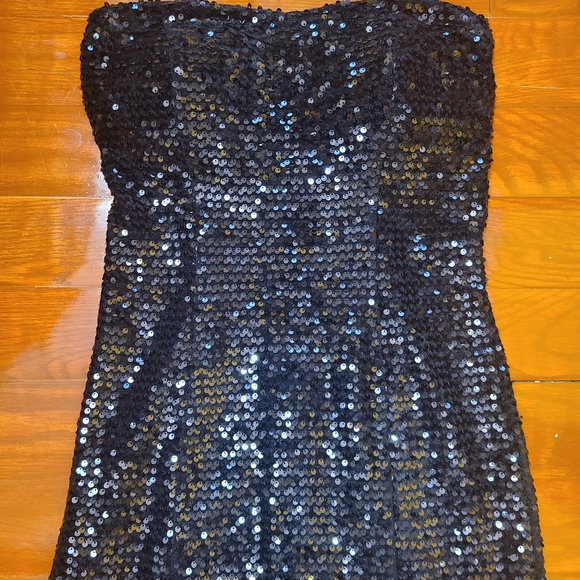 Cocktail Dress - Picture 7 of 8